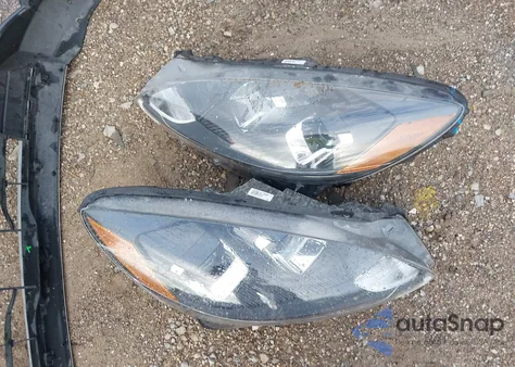 2020 Ford Escape Sel z USA, uszkodzony, nr VIN 1FMCU0H64LUB62507